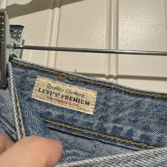 Levis High Loose Taper Jeans Size 29 - Picture 5 of 7